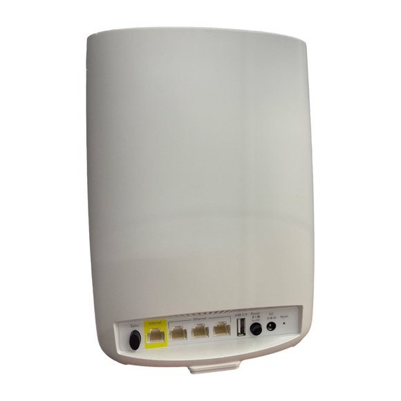 Netgear Orbi RBR50 Wi-Fi Router - Picture 4 of 8